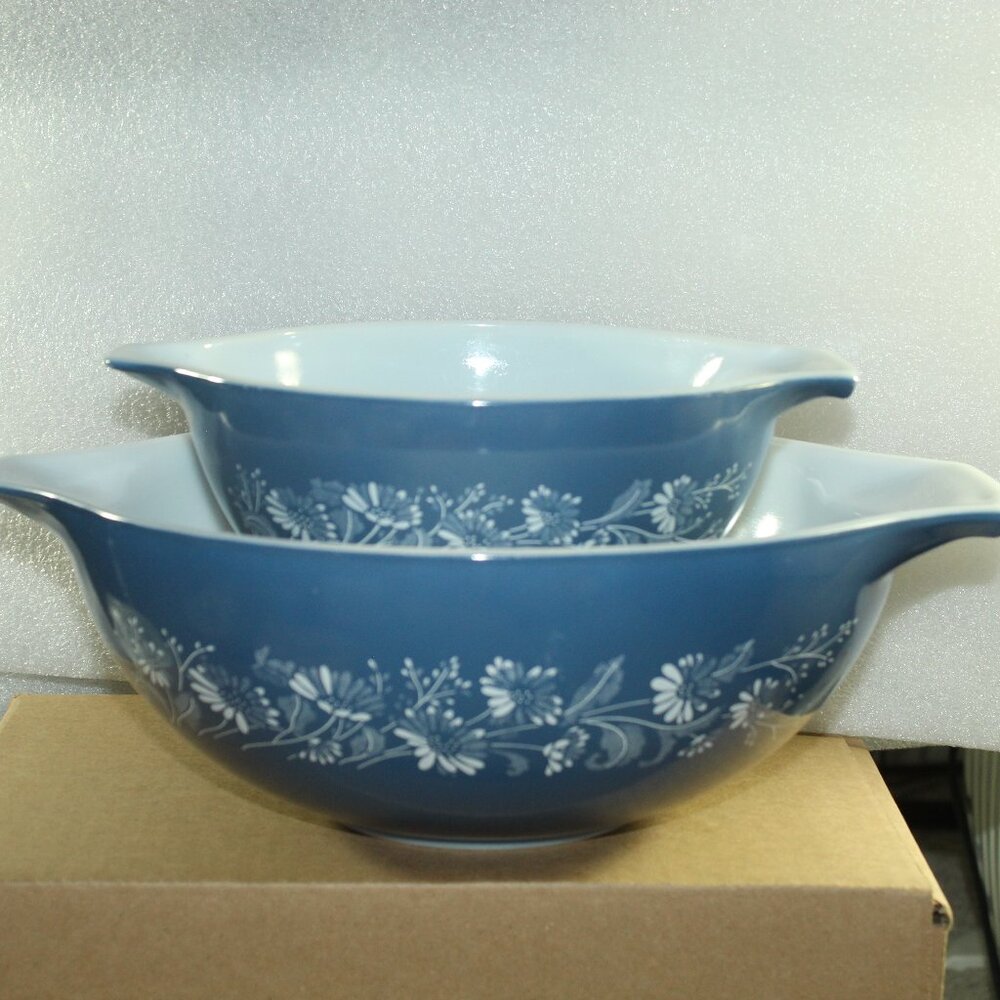 Vtg Pyrex Colonial Mist Cinderella Nesting Mixing Bowls Blue 442 & 444